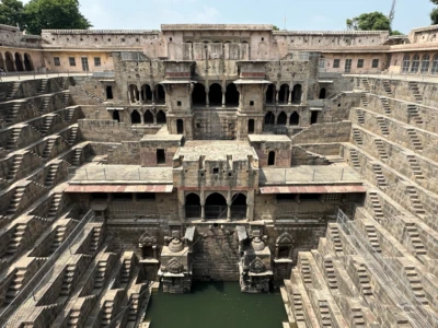 Chand Baori Stepwell, 900